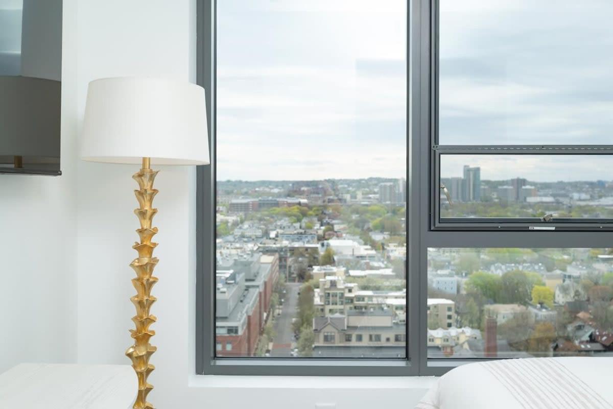 Apartment Serene Penthouse W King Bed Gym Parking Cambridge