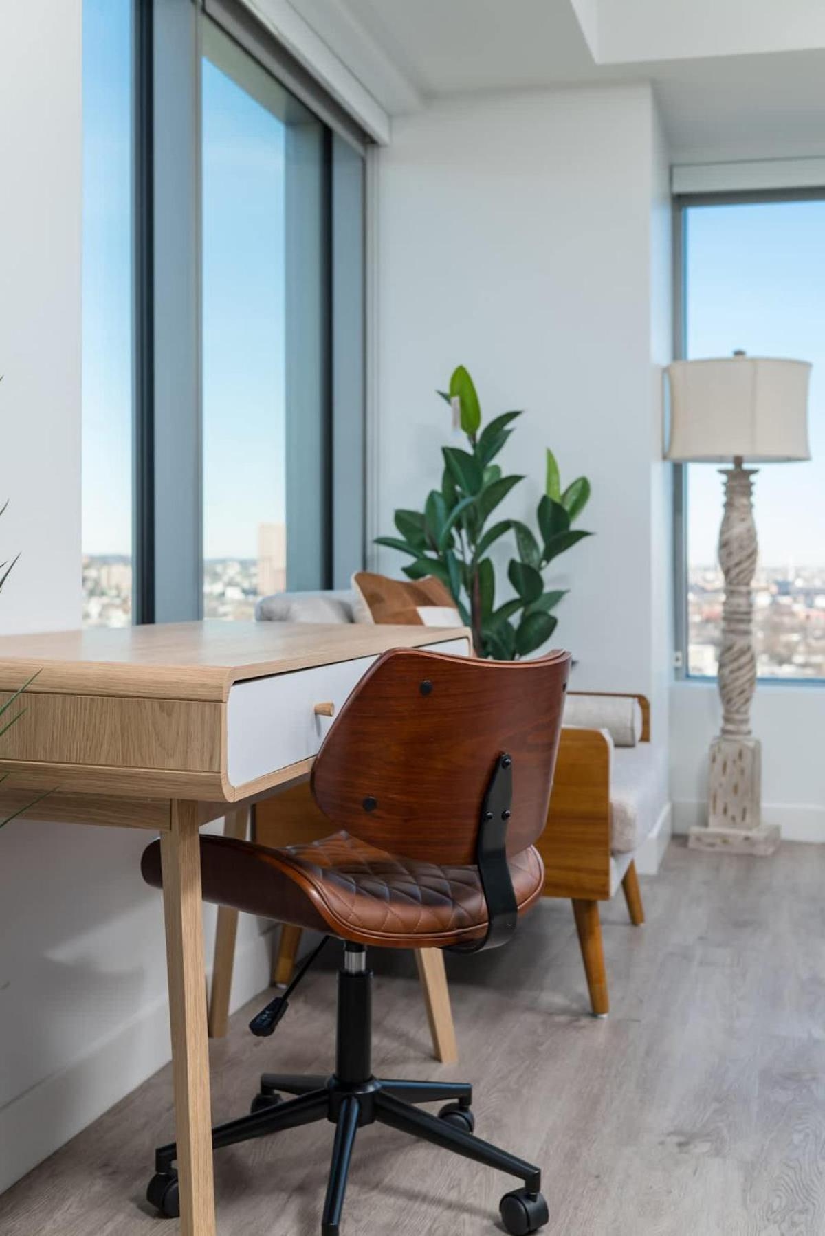 Apartment Serene Penthouse W King Bed Gym Parking