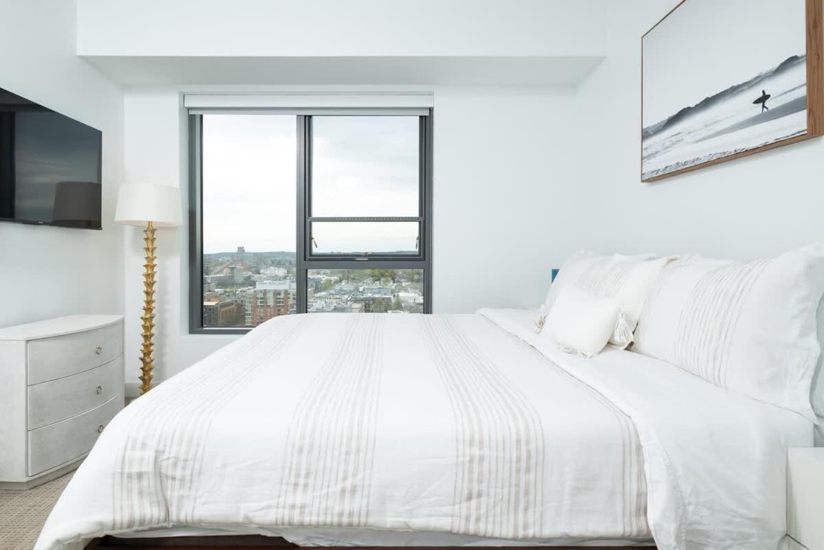 Serene Penthouse W King Bed Gym Parking * Cambridge